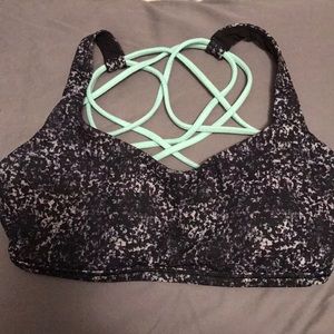 LULULEMON Free to Be Bra